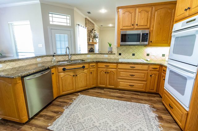 1164 Oak Bend Drive, Post Oak Bend, TX 75142