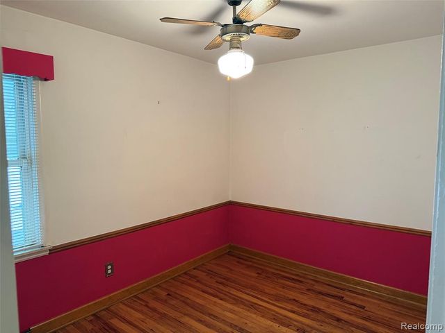 24882 Wilmot Avenue, Eastpointe, MI 48021