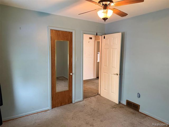 24882 Wilmot Avenue, Eastpointe, MI 48021