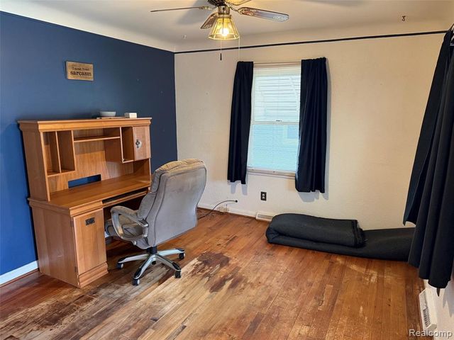 24882 Wilmot Avenue, Eastpointe, MI 48021