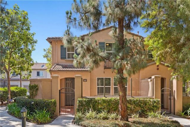 40 Trailing Vine, Irvine, CA 92602