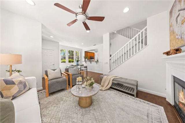 40 Trailing Vine, Irvine, CA 92602