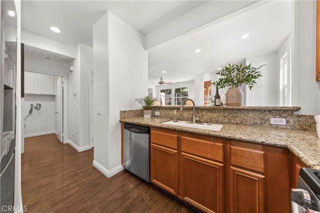 40 Trailing Vine, Irvine, CA 92602