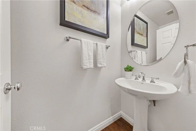 40 Trailing Vine, Irvine, CA 92602