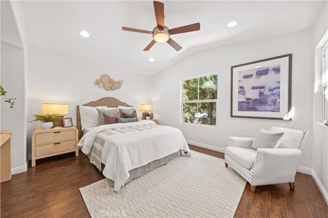 40 Trailing Vine, Irvine, CA 92602