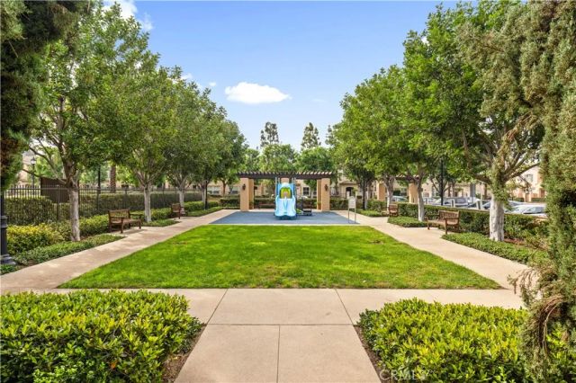 40 Trailing Vine, Irvine, CA 92602