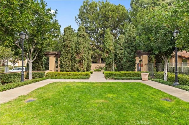 40 Trailing Vine, Irvine, CA 92602
