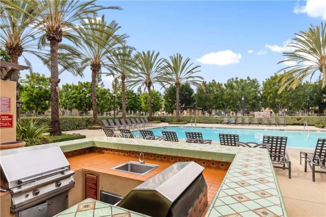 40 Trailing Vine, Irvine, CA 92602