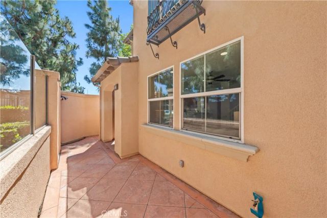 40 Trailing Vine, Irvine, CA 92602