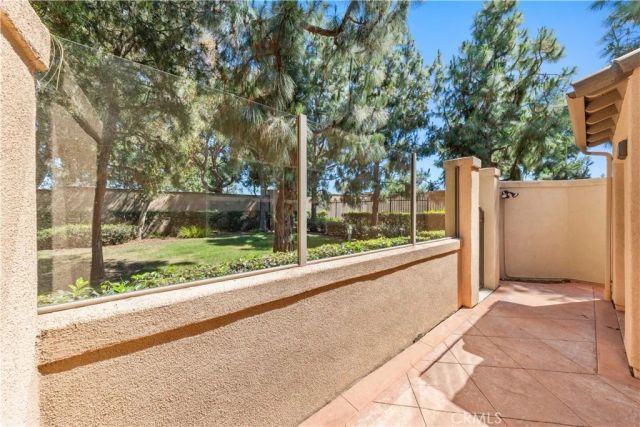 40 Trailing Vine, Irvine, CA 92602