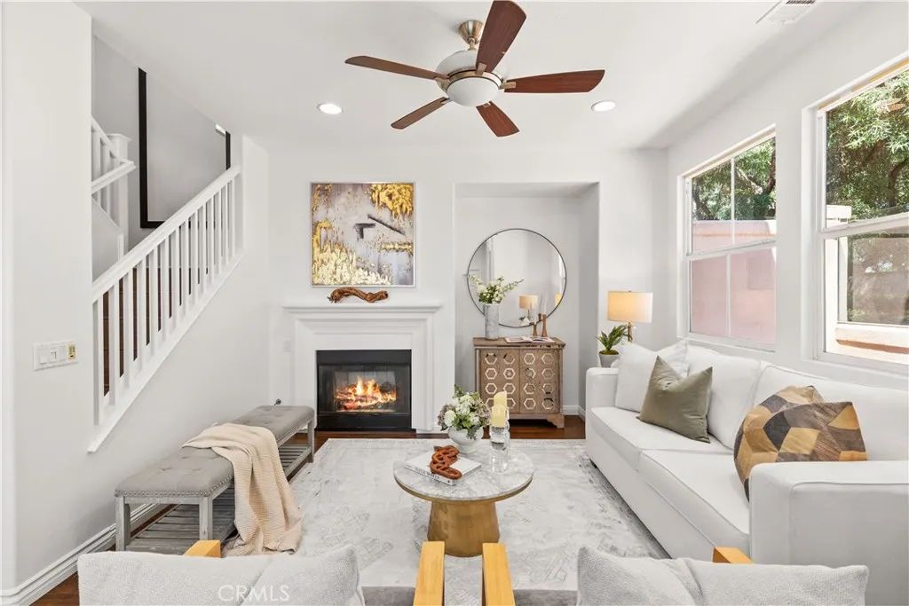40 Trailing Vine, Irvine, CA 92602
