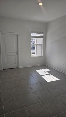 2739 SKYLINE LOOP, Kissimmee, FL 34758