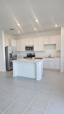 2739 SKYLINE LOOP, Kissimmee, FL 34758