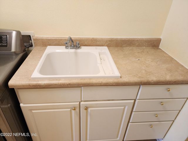 1589 GUARDIAN Court, Jacksonville, FL 32221