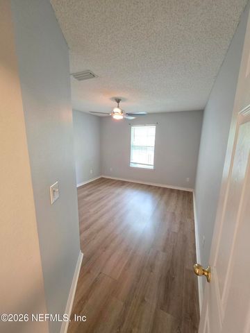 1589 GUARDIAN Court, Jacksonville, FL 32221