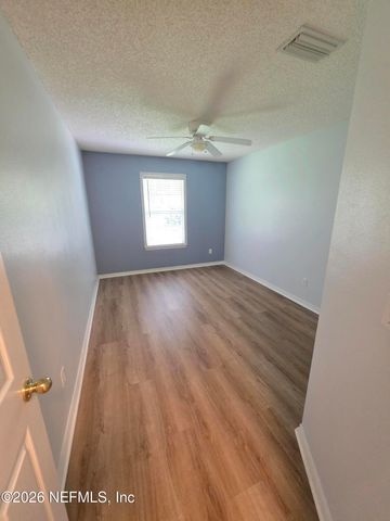 1589 GUARDIAN Court, Jacksonville, FL 32221
