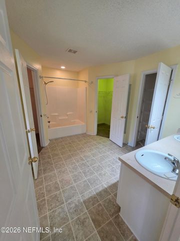 1589 GUARDIAN Court, Jacksonville, FL 32221