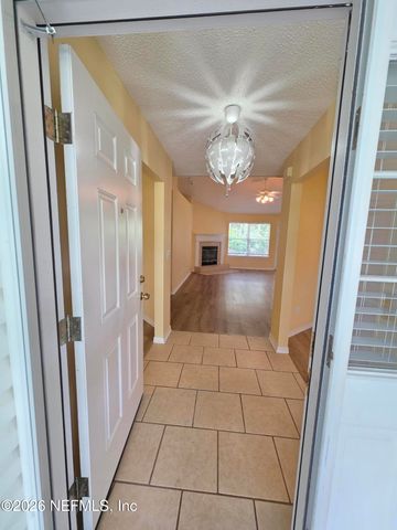 1589 GUARDIAN Court, Jacksonville, FL 32221