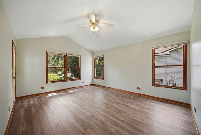 2713 Ravinia Lane, Woodridge, IL 60517