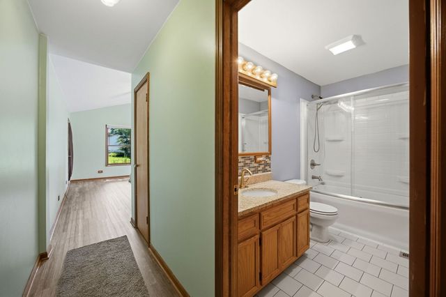 2713 Ravinia Lane, Woodridge, IL 60517
