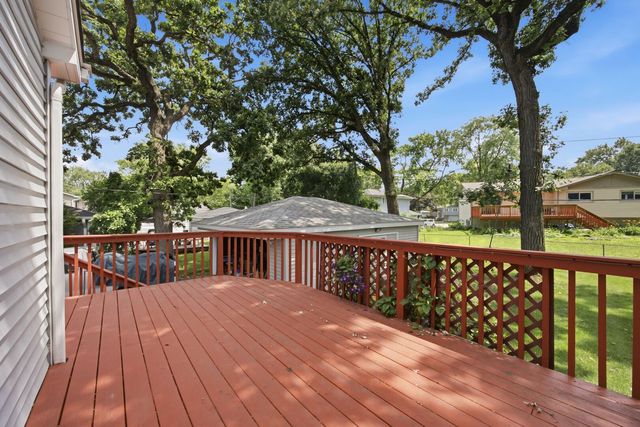 2713 Ravinia Lane, Woodridge, IL 60517