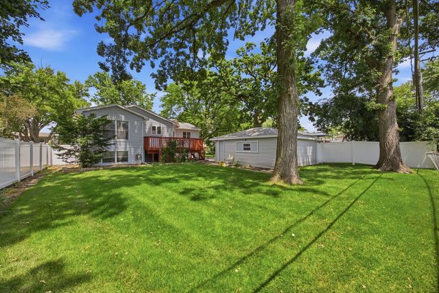 2713 Ravinia Lane, Woodridge, IL 60517