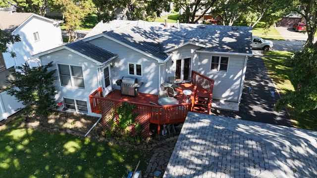2713 Ravinia Lane, Woodridge, IL 60517