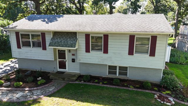 2713 Ravinia Lane, Woodridge, IL 60517