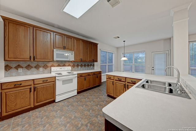 20811 Encino Pebble, San Antonio, TX 78259