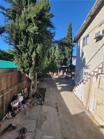 1757 S New England, Los Angeles, CA 90006