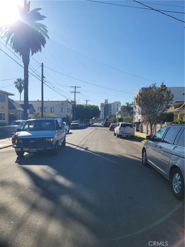 1757 S New England, Los Angeles, CA 90006