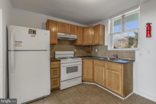 1503 S DOVER ST, Philadelphia, PA 19146