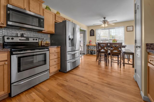 2016 Collins Lane, Lawrenceburg, KY 40342