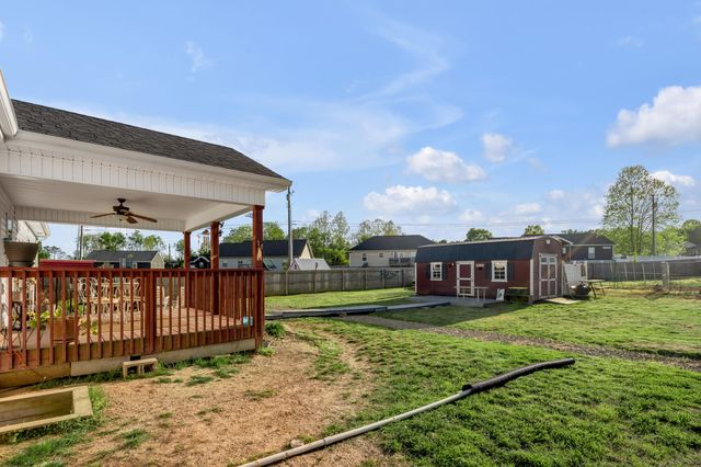 2016 Collins Lane, Lawrenceburg, KY 40342