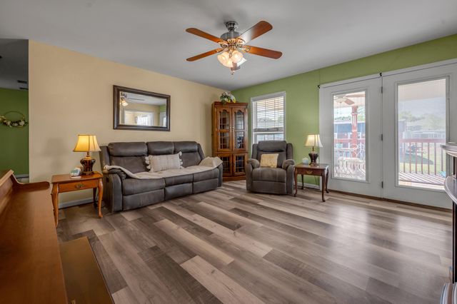 2016 Collins Lane, Lawrenceburg, KY 40342