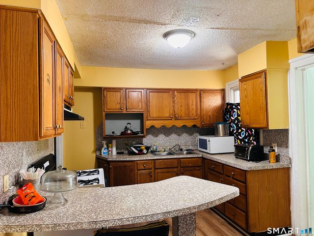 130 Hazel Street, New Haven, CT 06511