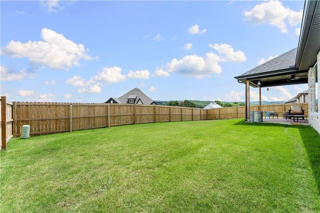 115 S Eagle Mountain Street, Prairie Grove, AR 72753