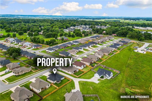 115 S Eagle Mountain Street, Prairie Grove, AR 72753