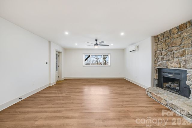 1065 Oak Ridge Lane 713, Mars Hill, NC 28754