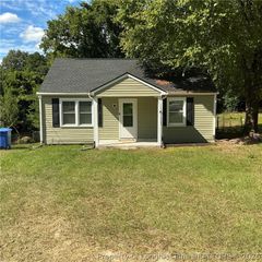 210 Sunset Avenue, Fayetteville, NC 28301