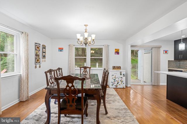 610 VALLEY STREAM CIR, Feasterville Trevose, PA 19053