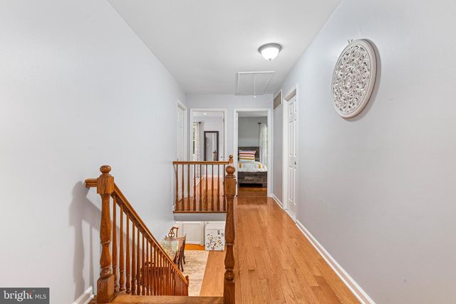 610 VALLEY STREAM CIR, Feasterville Trevose, PA 19053