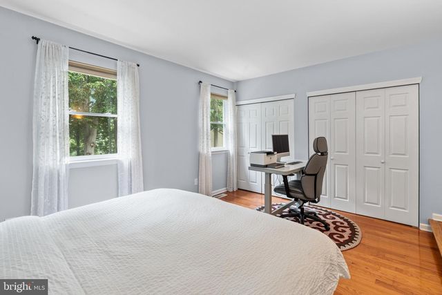 610 VALLEY STREAM CIR, Feasterville Trevose, PA 19053