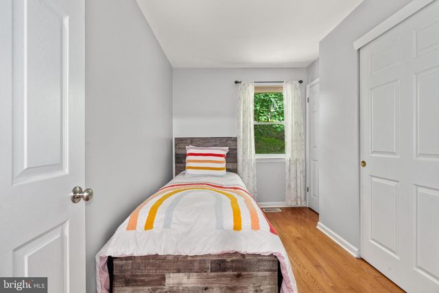 610 VALLEY STREAM CIR, Feasterville Trevose, PA 19053