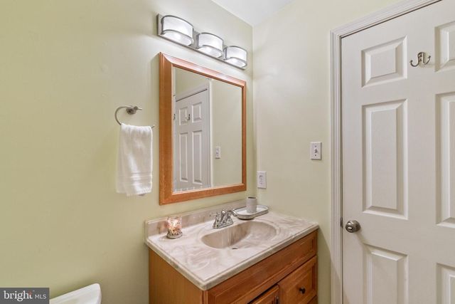 610 VALLEY STREAM CIR, Feasterville Trevose, PA 19053