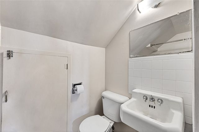 1705 N Garland Avenue, Fayetteville, AR 72703