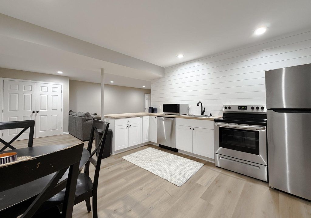 Image 12 of property listing at 3570 PONDS WOOD DR, Chesapeake Beach, MD 20732