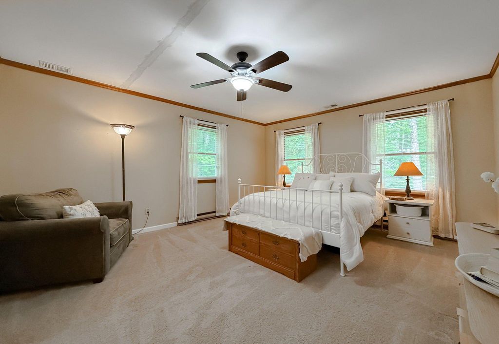 Image 16 of property listing at 3570 PONDS WOOD DR, Chesapeake Beach, MD 20732