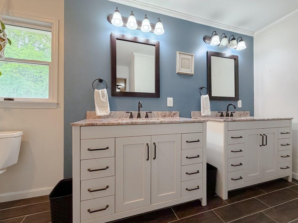 Image 18 of property listing at 3570 PONDS WOOD DR, Chesapeake Beach, MD 20732