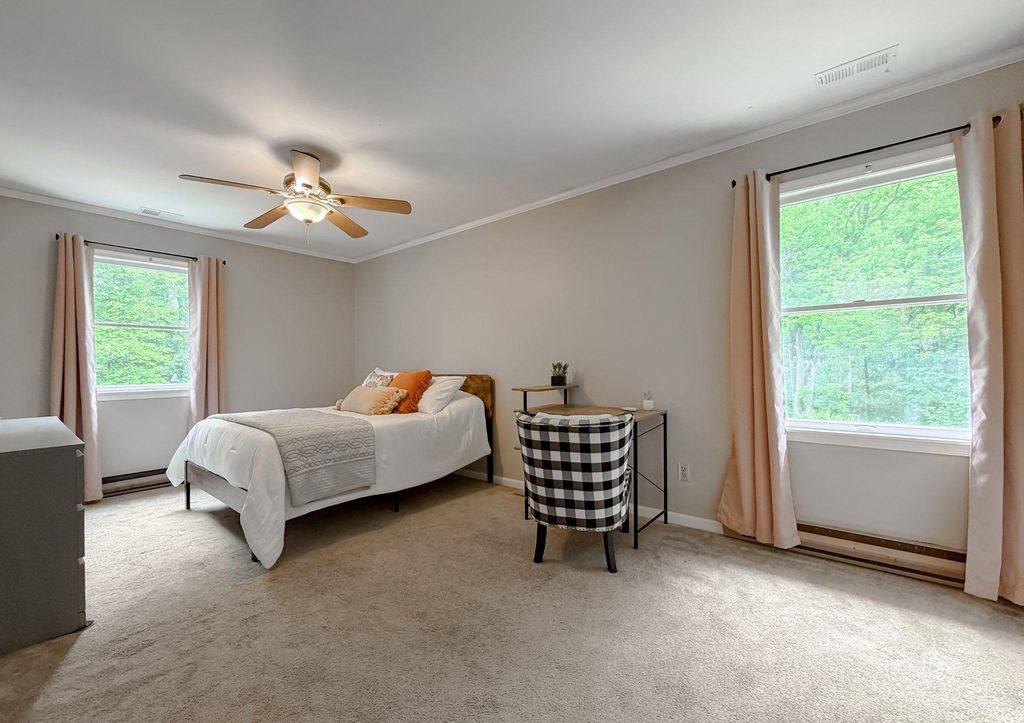 Image 25 of property listing at 3570 PONDS WOOD DR, Chesapeake Beach, MD 20732